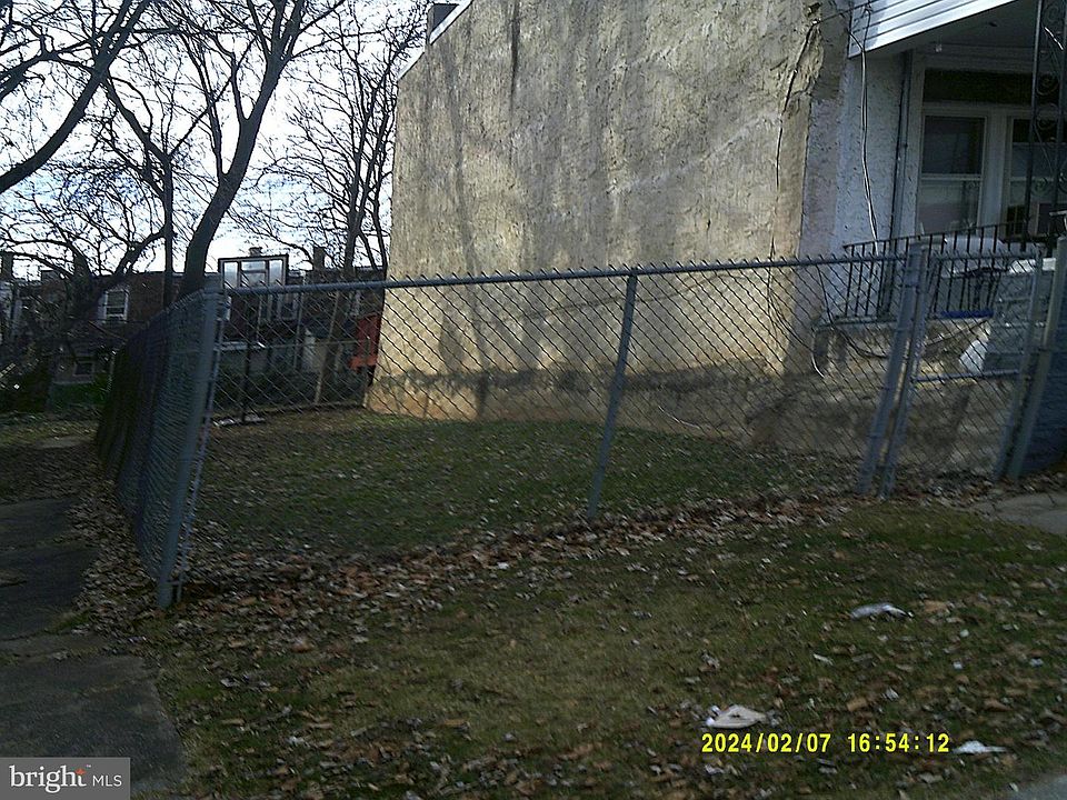 1st image of 1420 N 61st St