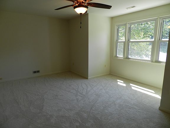 2nd image of 4130 Waynesboro Ct