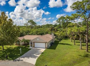 536 Glacier Ct NW, Palm Bay, FL 32907