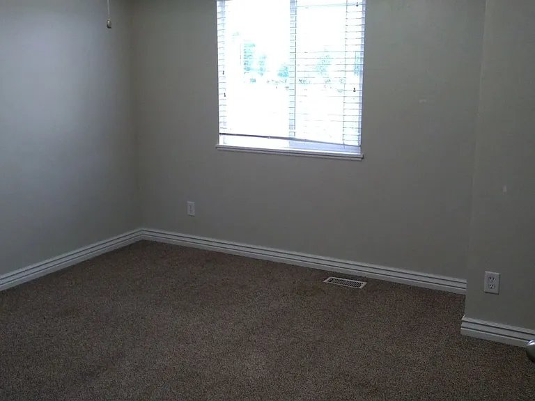 520 W 1570 N #104 — Photo 12