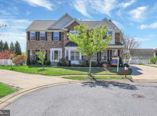 7 Autumn Glow Ct, Perry Hall, MD 21128