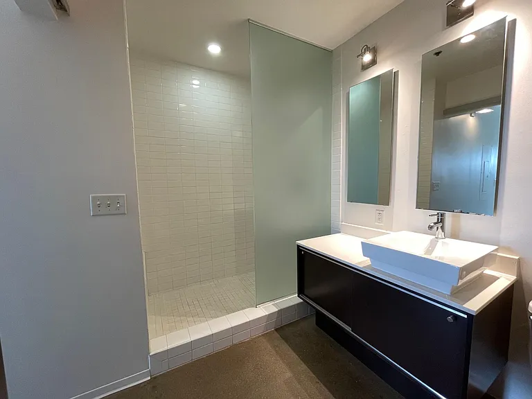 2115 Yeaman Pl #426 — Photo 12
