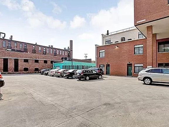 Addtl surface lot parking