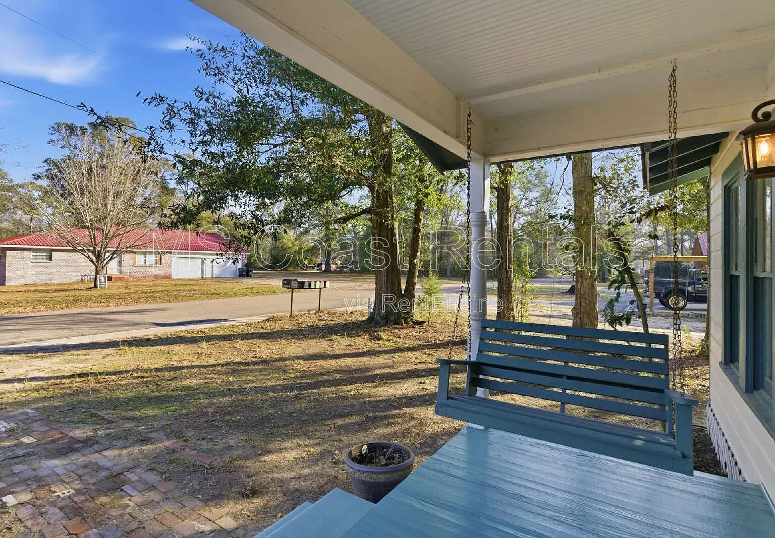 1 bed, 1.0 bath, 700 sqft, $1,099 — Photo 3
