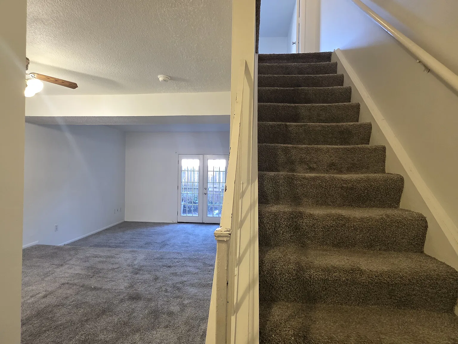 2 bed, 1.5 bath, 1024 sqft, $1,250 — Photo 4