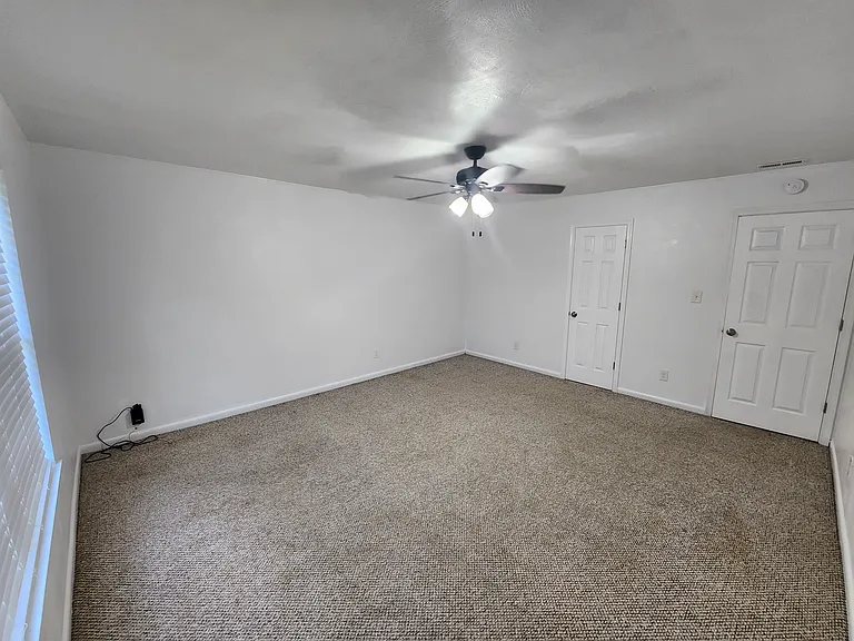 300 Hurdle Dr #A — Photo 14