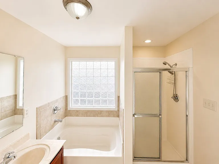 52 Holly Oak Cir — Photo 12