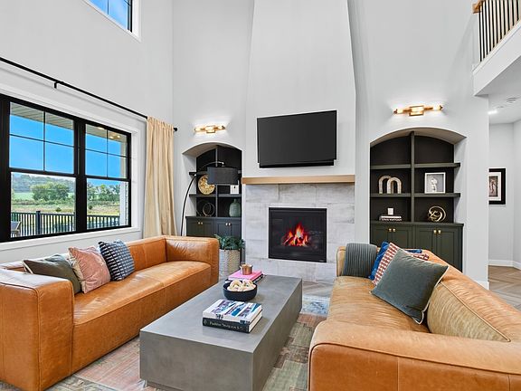 5th image of 905 Roger Ct