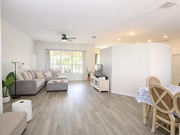 2nd image of 2009 Meadow Rue Ct