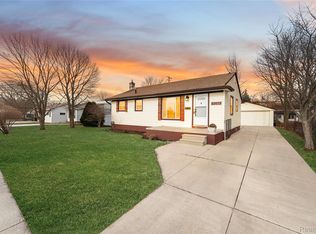 22635 California St, Saint Clair Shores, MI 48080