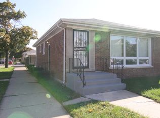 2557 N Menard Ave, Chicago, IL 60639