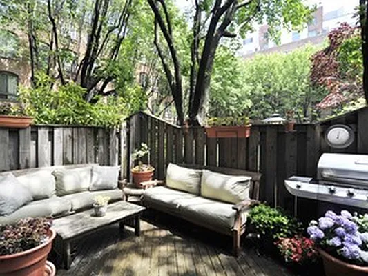 Sold by Corcoran | media 27