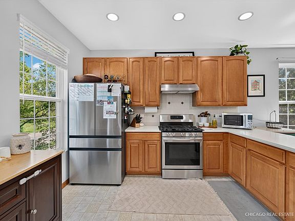 3rd image of 143 Willey St #143