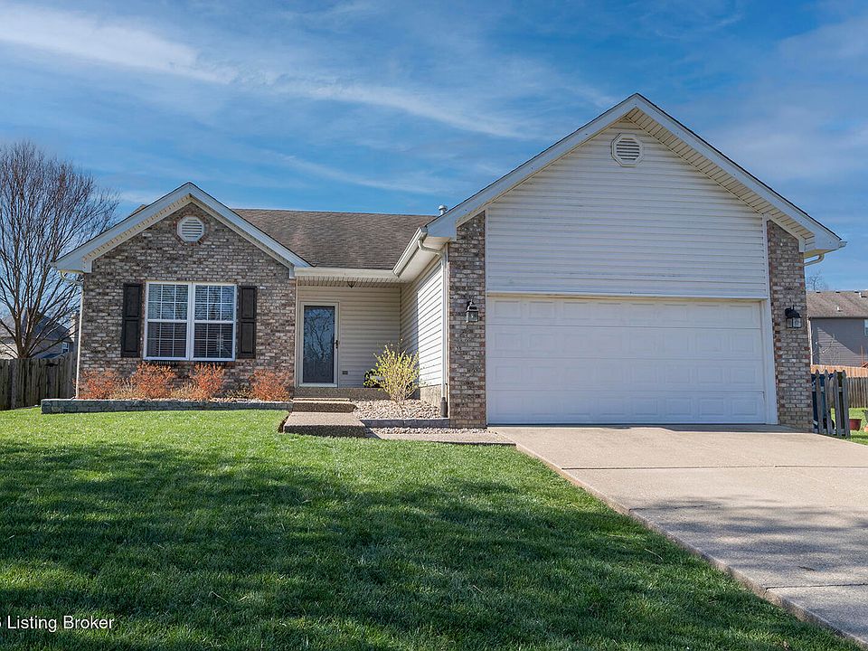 1st image of 308 Woodland Lakes Dr