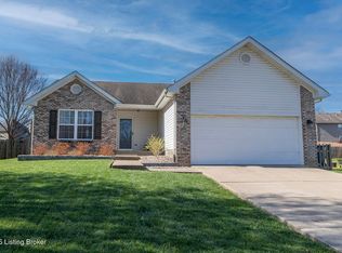 308 Woodland Lakes Dr, La Grange, KY 40031