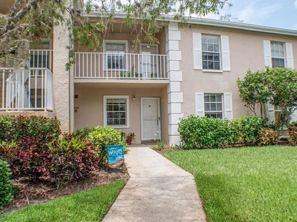 1702 Kings Lake Blvd #8102, Naples, FL 34112