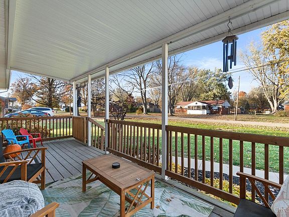 3rd image of 1173 Emily Dr