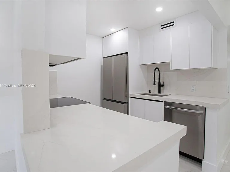 13250 SW 7th Ct #204L — Photo 3