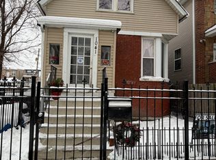 1041 N Ridgeway Ave, Chicago, IL 60651