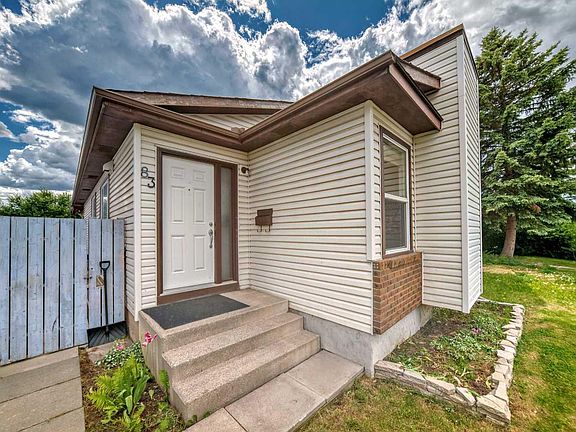 2nd image of 83 Whitworth Way NE