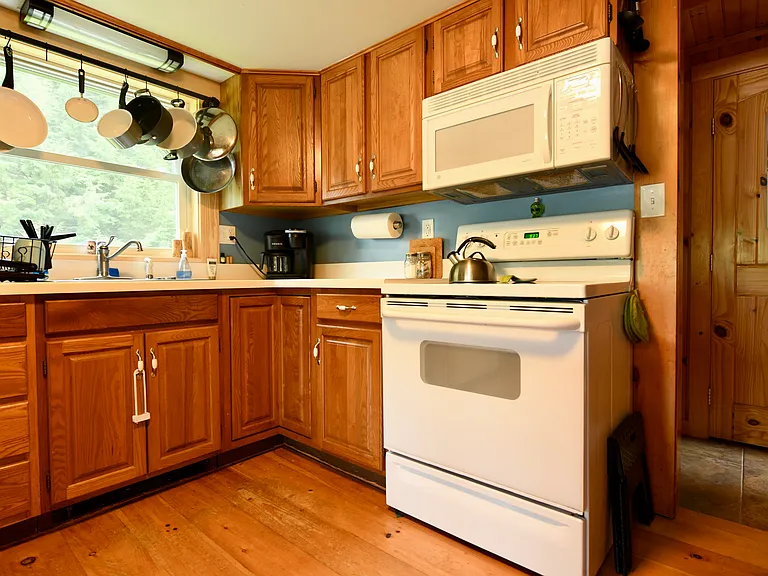 121 Heath Rd — Photo 12