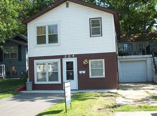 204 Glen Cove Dr, Clear Lake, IA 50428