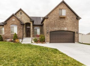 3357 W Augusta Dr, Syracuse, UT 84075