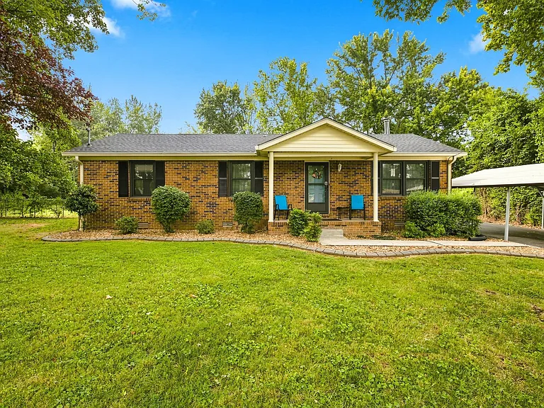 1663 Ragland Ln — Photo 26