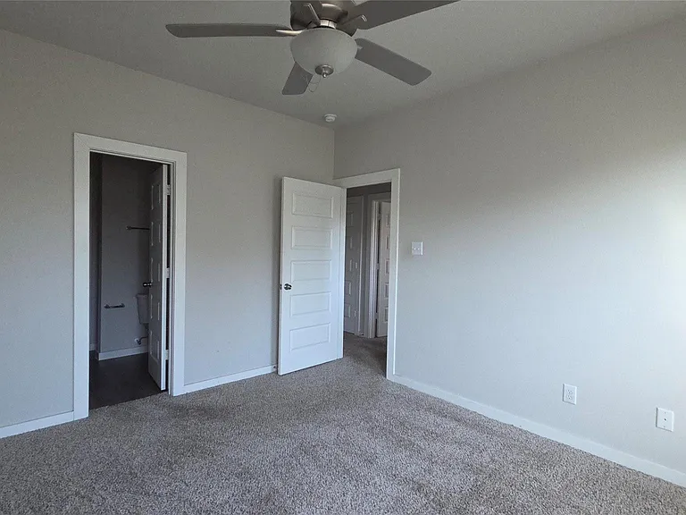 9760 Grosbeak Ln — Photo 6