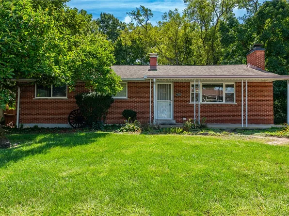 712 Peach Orchard Dr, Dayton, OH 45449
