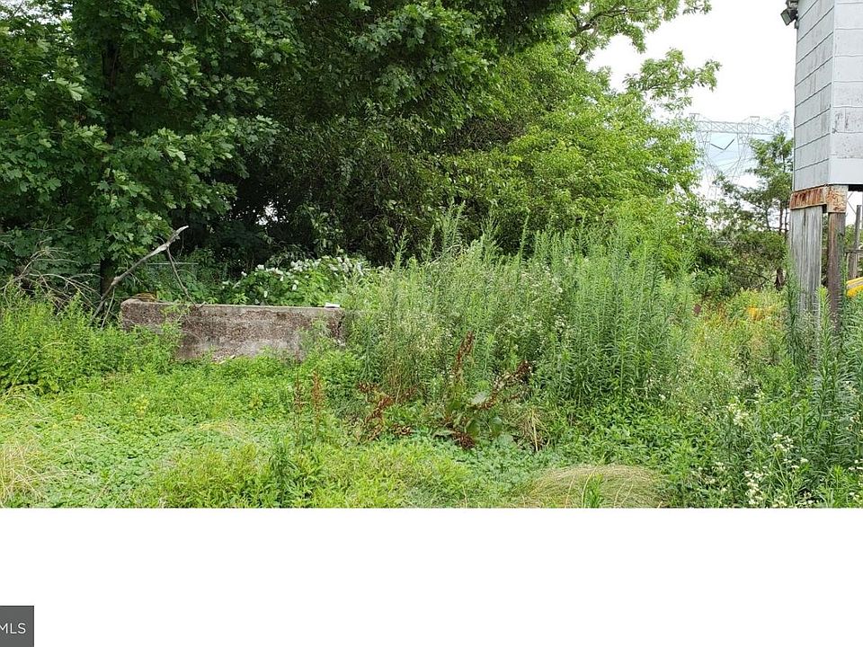 2nd image of 841 Bridge Rd