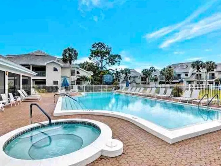 61 Emerald Woods Dr #D2 — Photo 6