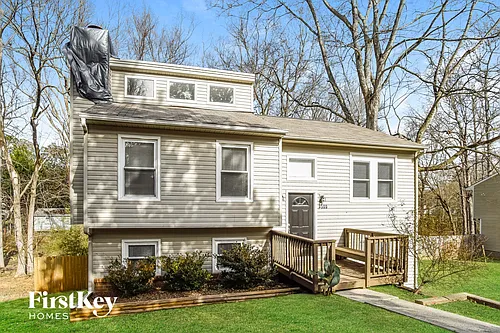 8500 Park Vista Cir Photo 1