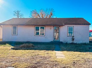 405 NW 2nd St, Laverne, OK 73848