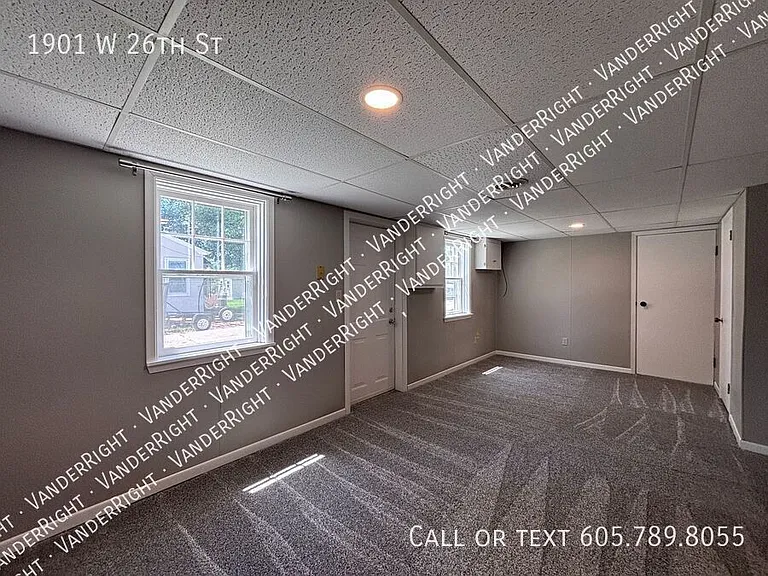 1901 W 26th St — Photo 24