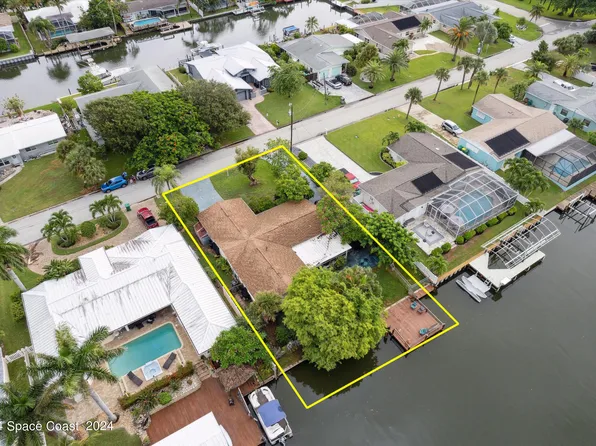 363 Carmine Dr, Cocoa Beach, FL 32931
