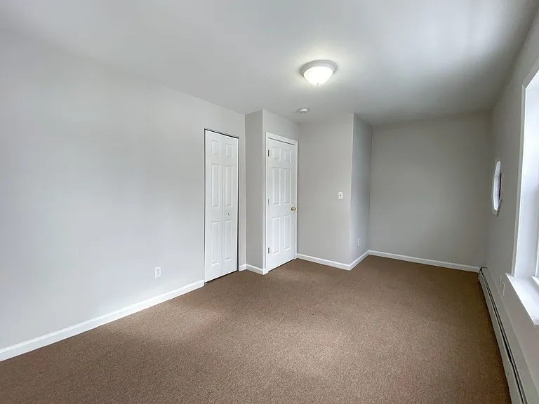 158 Ward St — Photo 1