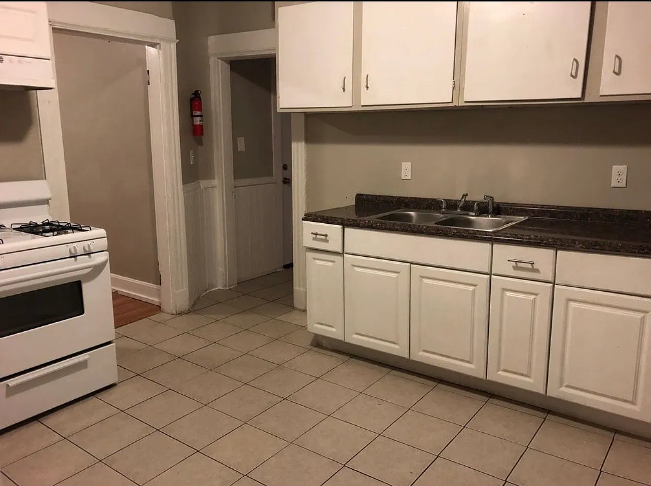 65 Brewster St — Photo 3
