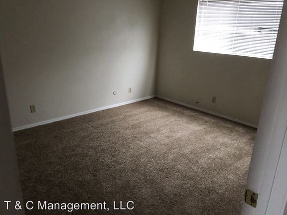 4th image of 508 Pennsylvania St SE APT 3