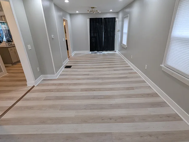 619 Sawyer St — Photo 6
