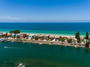 10 Gulf Blvd APT A4, Indian Rocks Beach, FL 33785