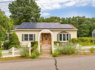 22 Hopkins St, Dracut, MA 01826