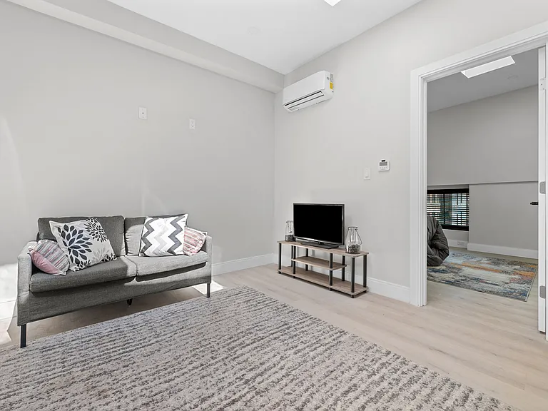 Tavolo Lofts — Photo 11