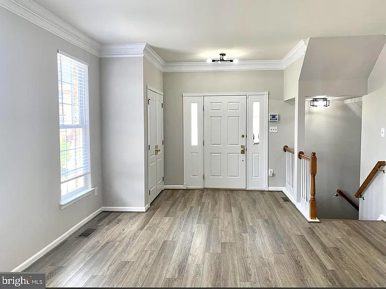 25937 Kirkwood Sq — Photo 5