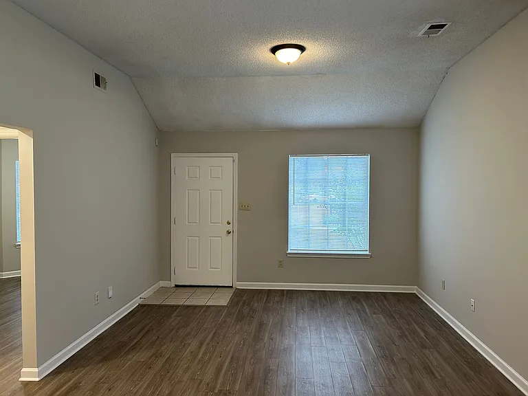 2900 Brachton Cv W — Photo 7