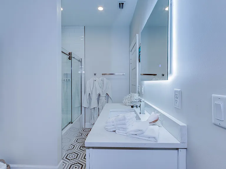 1201 Palmetto Ave — Photo 14