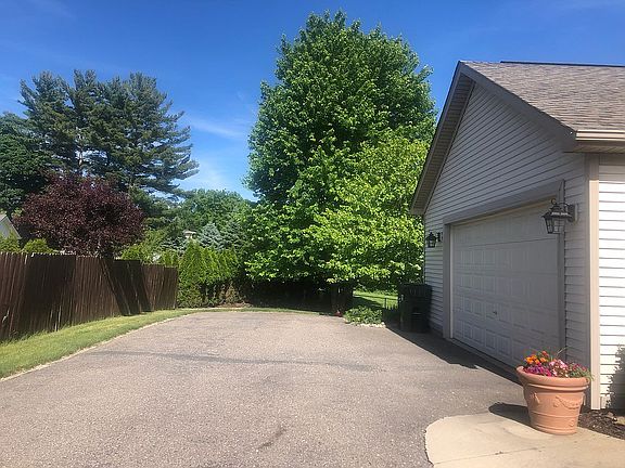 Main side driveway on left. 