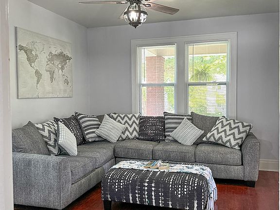5th image of 3304 Daytona Ave
