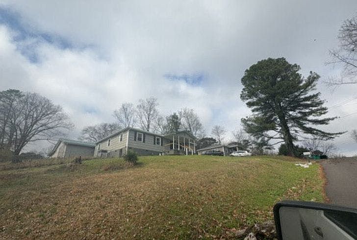 2nd image of 2228 7th St NE