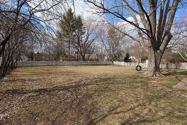 2nd image of 844 Dundee Ave